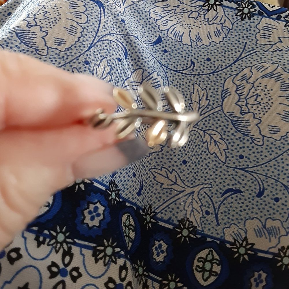 Pandora Laurel Leaf Ring